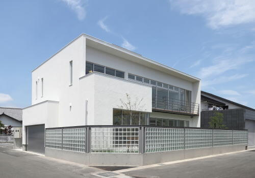 e1タイトル